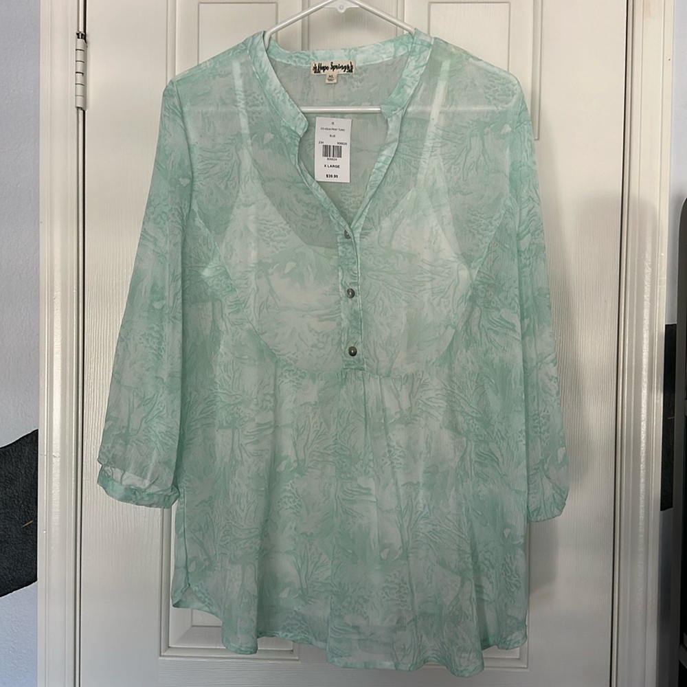 Hope Springs pale, green blouse XL